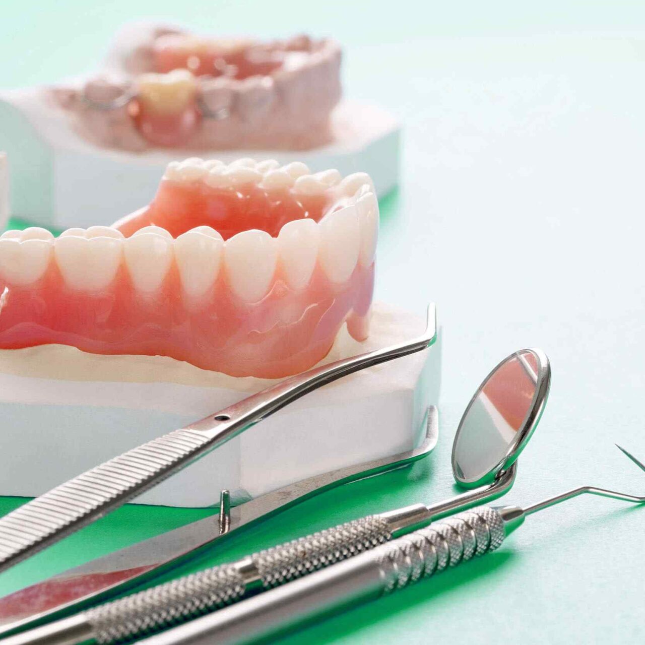 https://topcrayons.com/demos/dentist-1/wp-content/uploads/2020/01/post-30-1280x1280.jpg