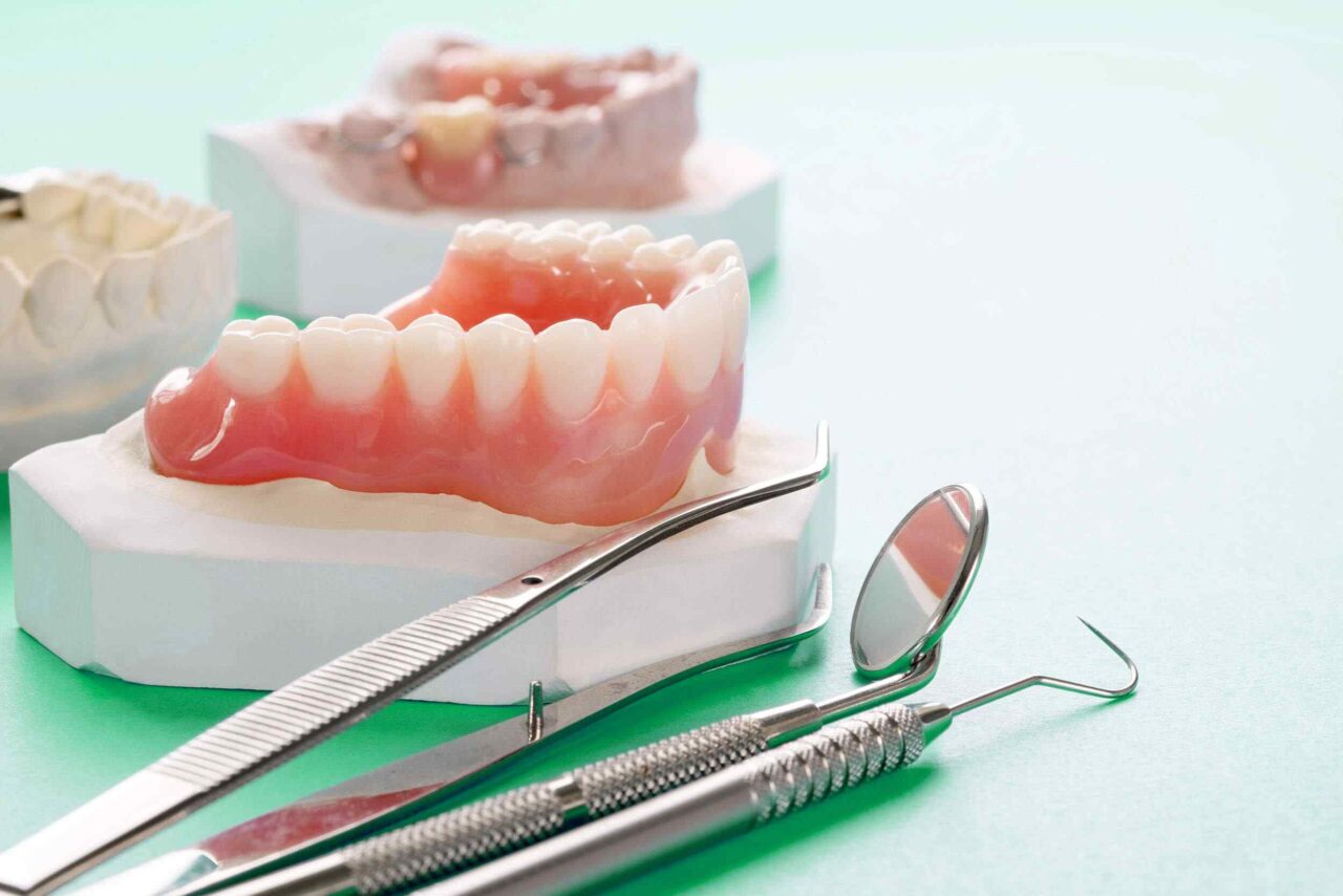 https://topcrayons.com/demos/dentist-1/wp-content/uploads/2020/01/post-30-1280x854.jpg