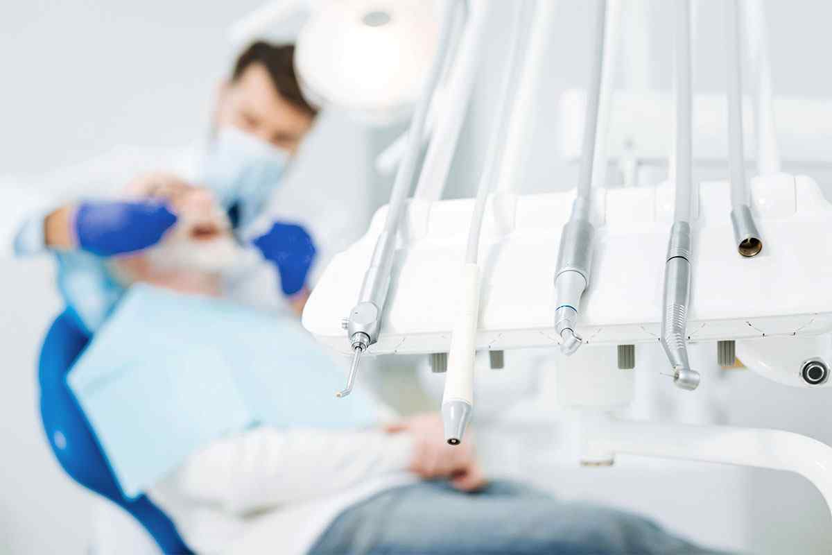https://topcrayons.com/demos/dentist-2/wp-content/uploads/2020/01/home-services.jpg