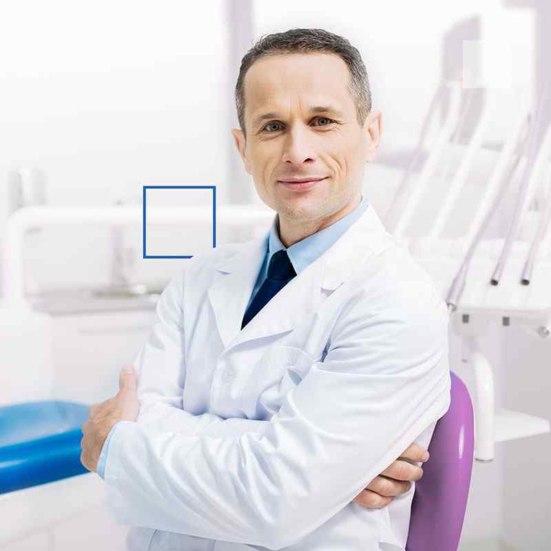 https://topcrayons.com/demos/dentist-2/wp-content/uploads/2020/01/people-03.jpg