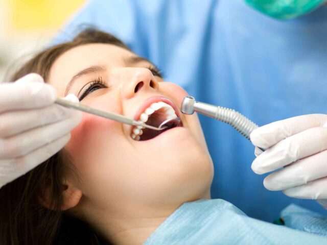 https://topcrayons.com/demos/dentist-3/wp-content/uploads/2020/01/post_10-640x480.jpg